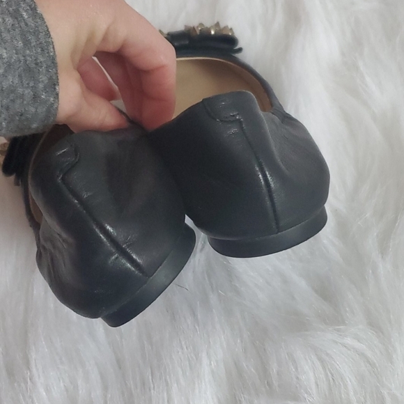 *RARE SIZE 4* Vince Camuto Studded Flats - Picture 4 of 5